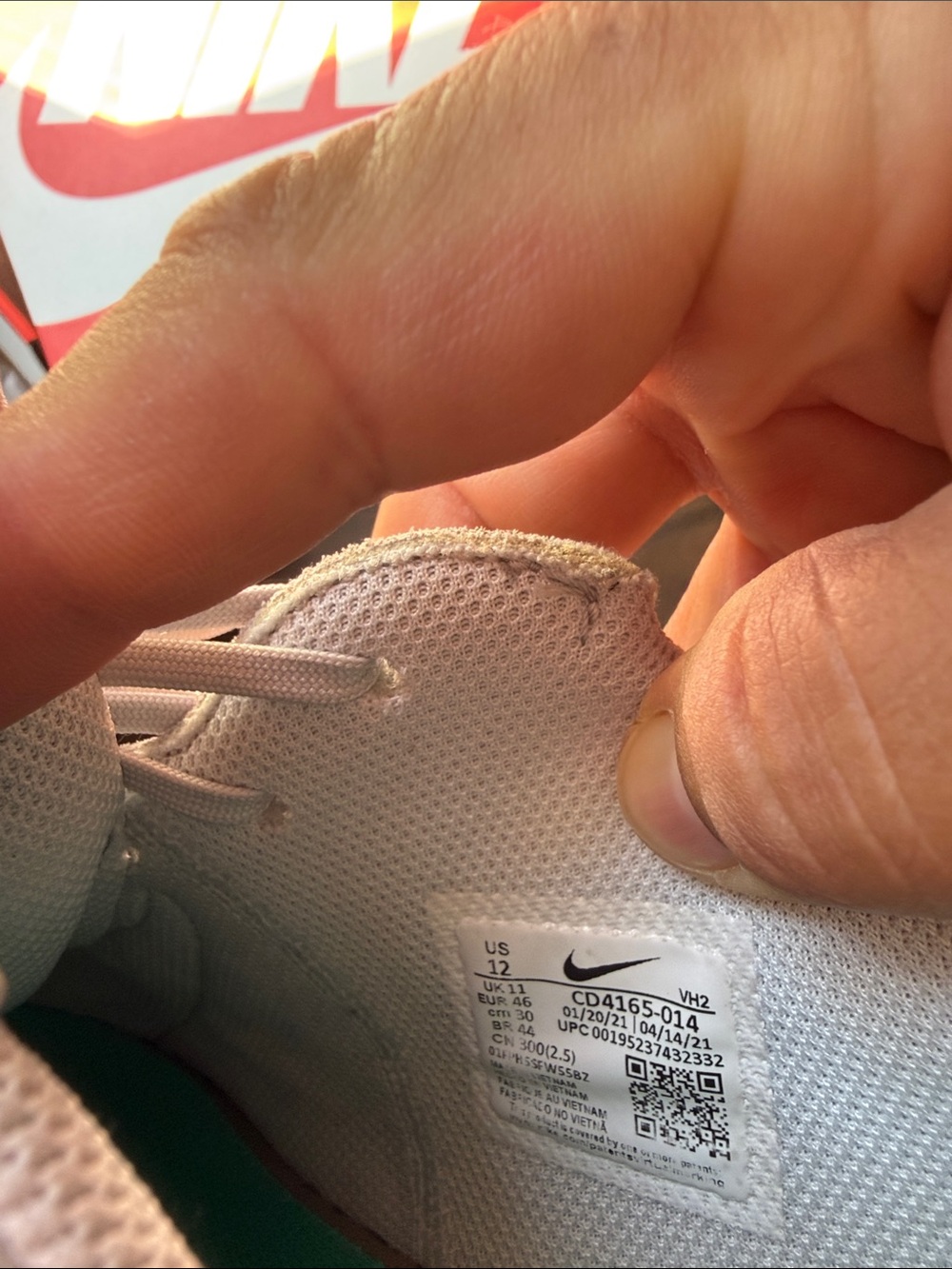 Nike Men’s Gray, Black and Teal Air Max Sneakers - Picture 5 of 6